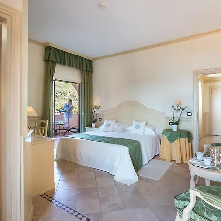 Hermitage Hotel 5*