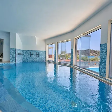 Ξενοδοχείο Hermitage 5*