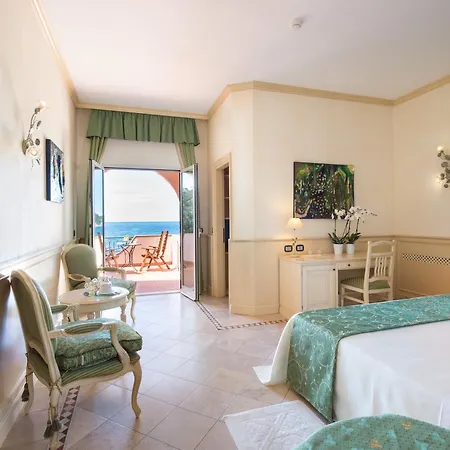 Hermitage Ξενοδοχείο 5*