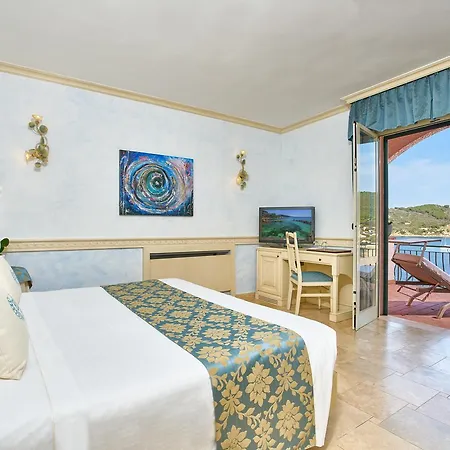 Ξενοδοχείο Hermitage 5*