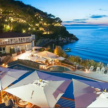 Ξενοδοχείο Hermitage 5*