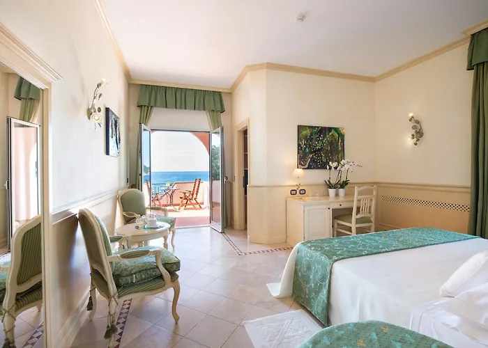 Hermitage Ξενοδοχείο 5*